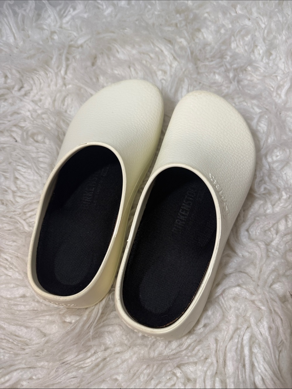 Birthday Birkis White Slip-On Clog Shoes size 6 to 7 - Picture 4 of 9